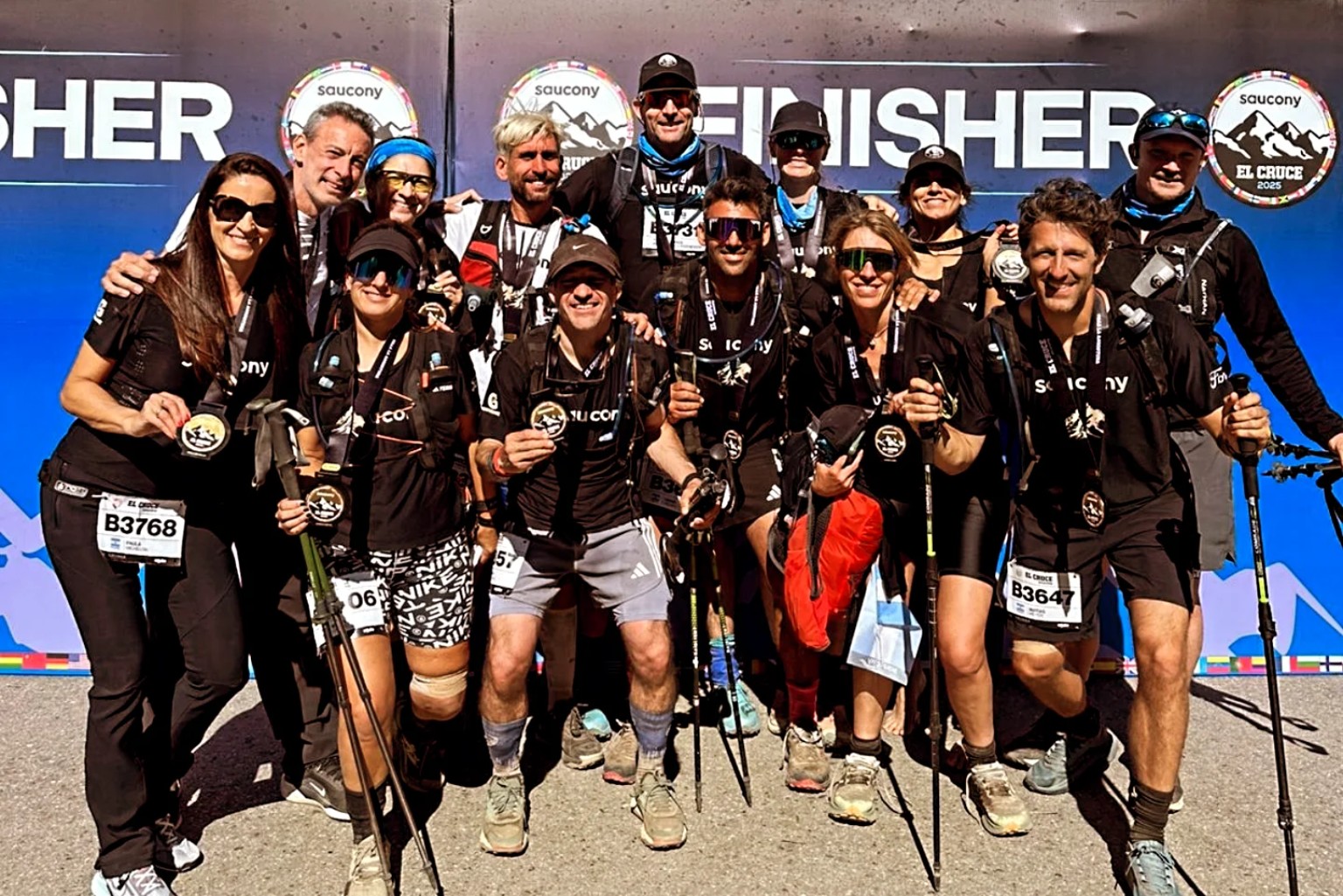 Equipo después de El Cruce 2025